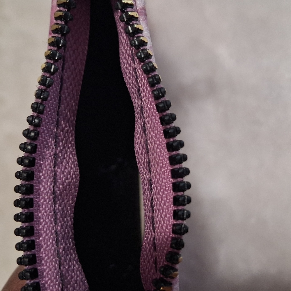 Key & Card Holder - Picture 4 of 6